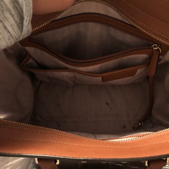 Michael Kors Large Selma Tote - Picture 4 of 5